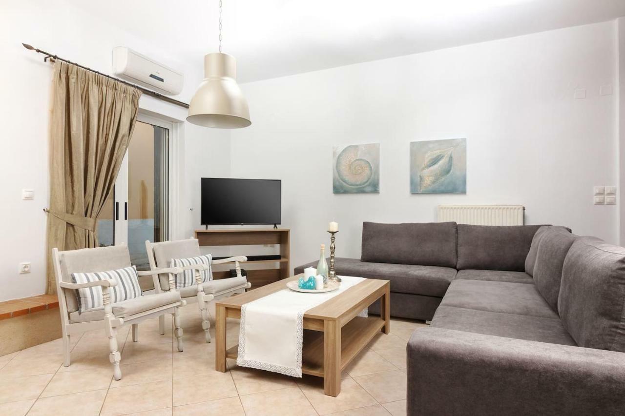 Charming And Comfy House Διαμέρισμα Aγία Μαρίνα Εξωτερικό φωτογραφία